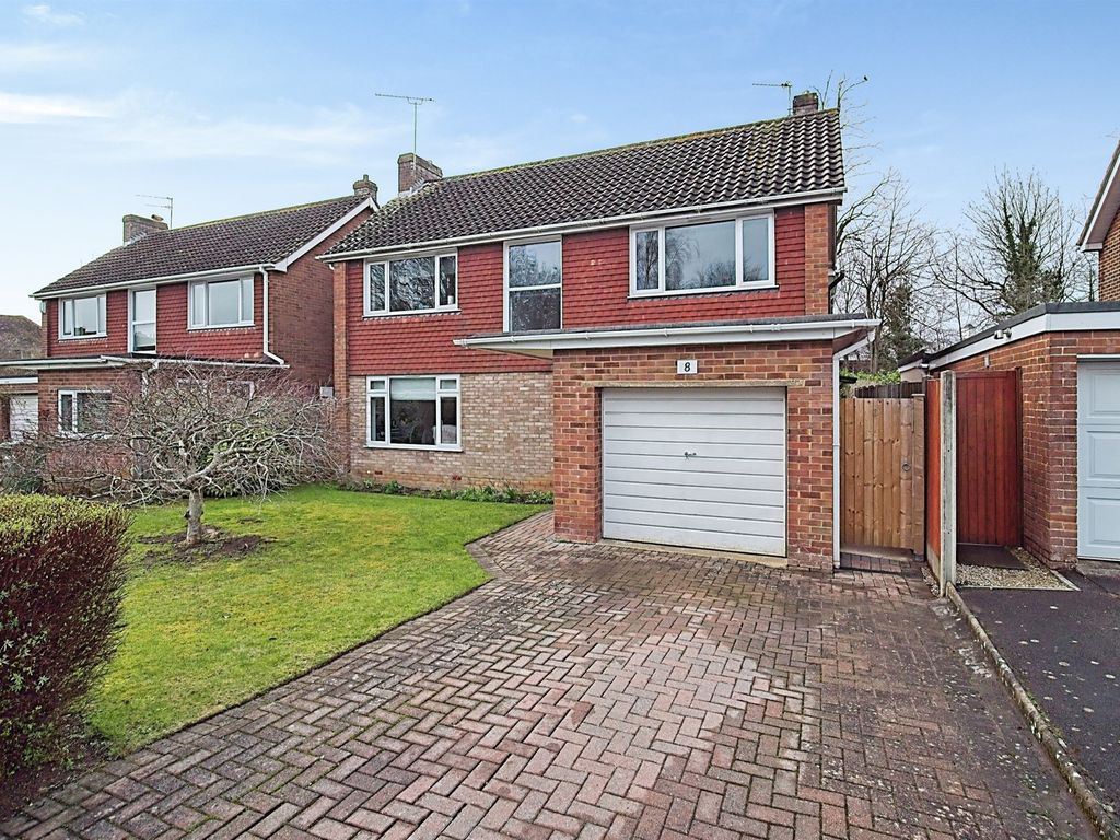 4 bed detached house for sale in Chestnut Drive, Chipping Sodbury