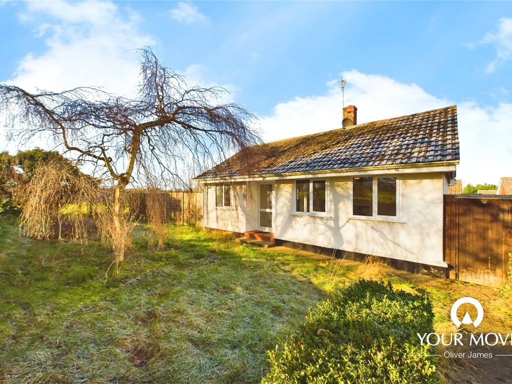 2 bed bungalow for sale in The Grove, Annis Hill, Bungay, Suffolk NR35