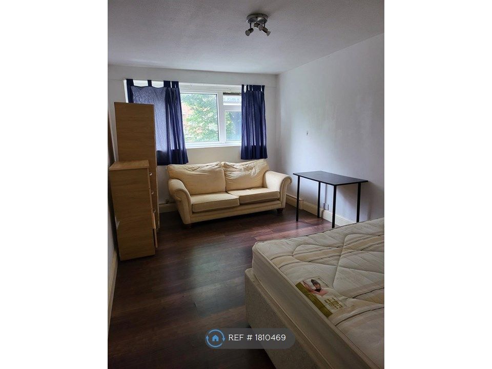 4 bed flat to rent in Lisson Grove, London NW1, £3,650 pcm Zoopla