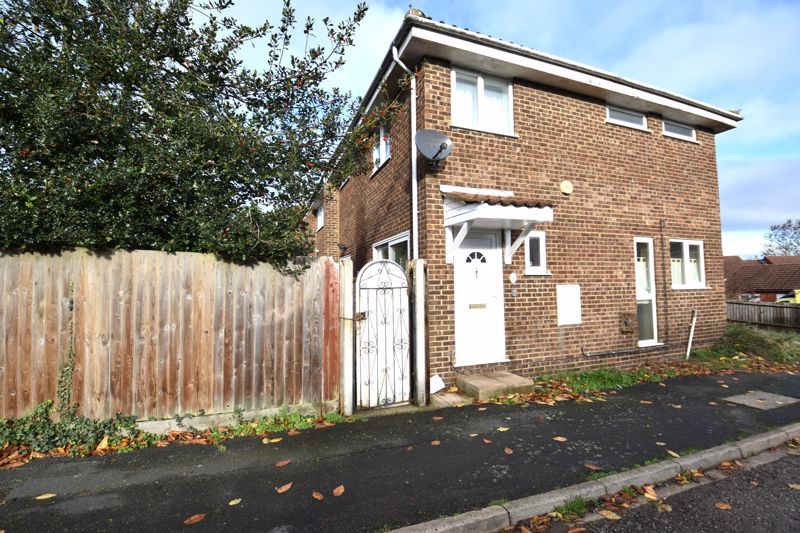 Wolston Close, Luton LU1  