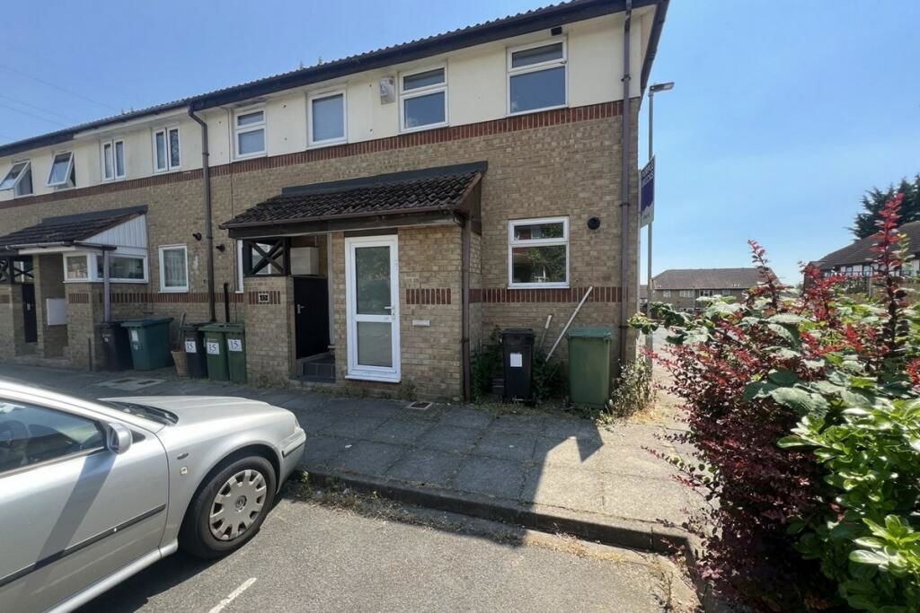 2 bed terraced house for sale in Walsingham Close, Cosham, Portsmouth