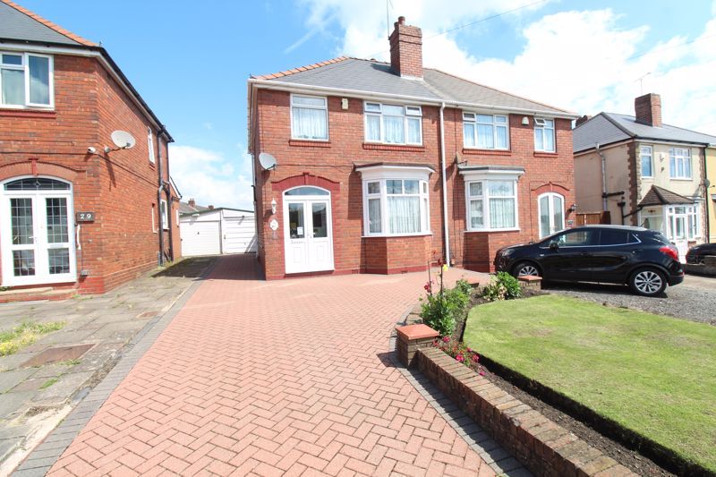 3 bed semidetached house for sale in Mincing Lane, Rowley Regis B65, £
