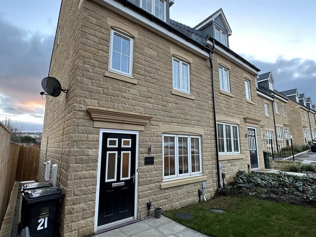 3 bed semidetached house for sale in Dobson Rise, Bradford BD10 Zoopla