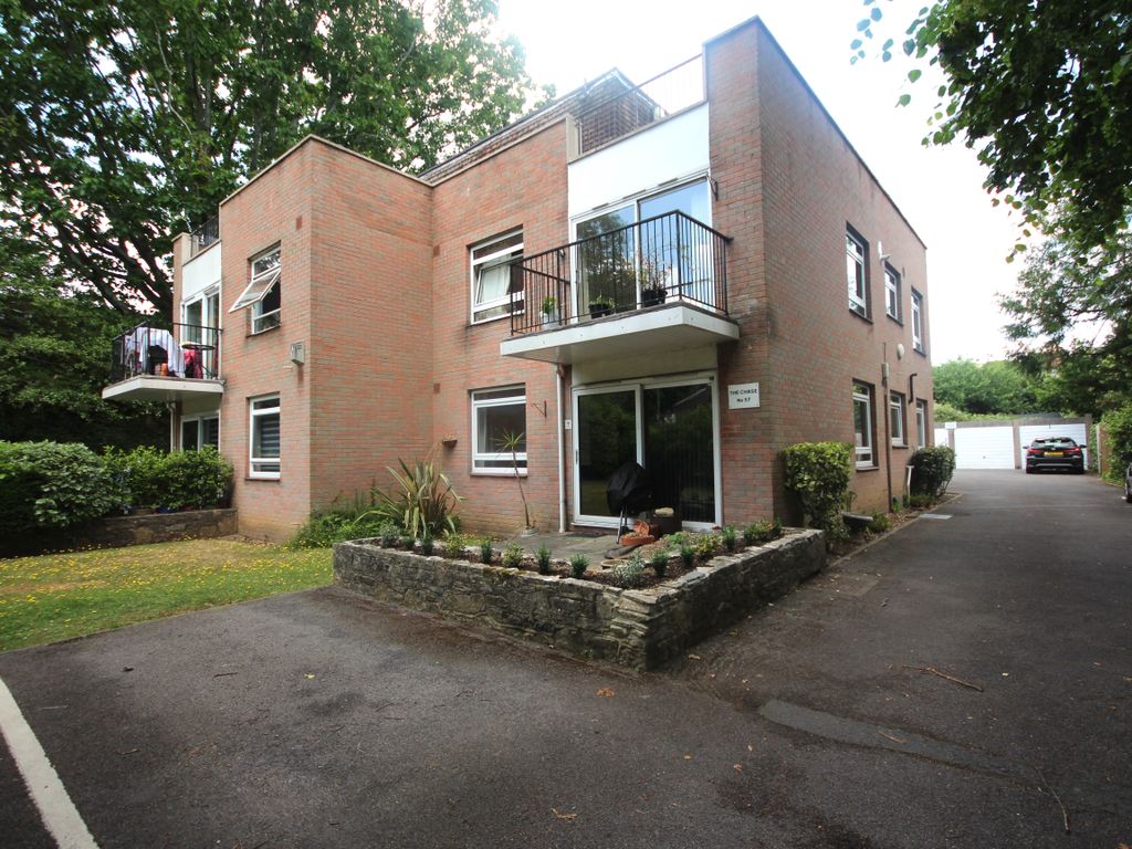 2 bed flat for sale in Wellington Road, Bournemouth BH8 Zoopla