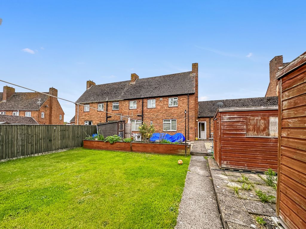 3 bed semidetached house for sale in Seymour Road, Trowbridge BA14, £