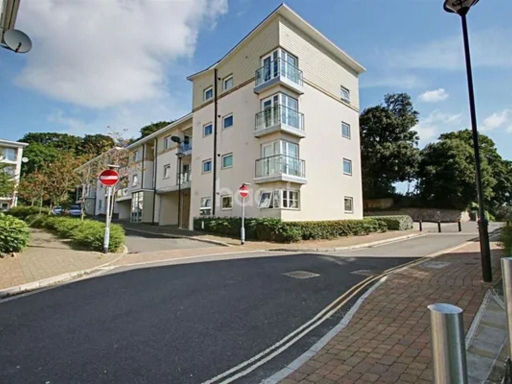 2 bed flat for sale in Oak Hill Road, Torquay TQ1, £160,000 Zoopla