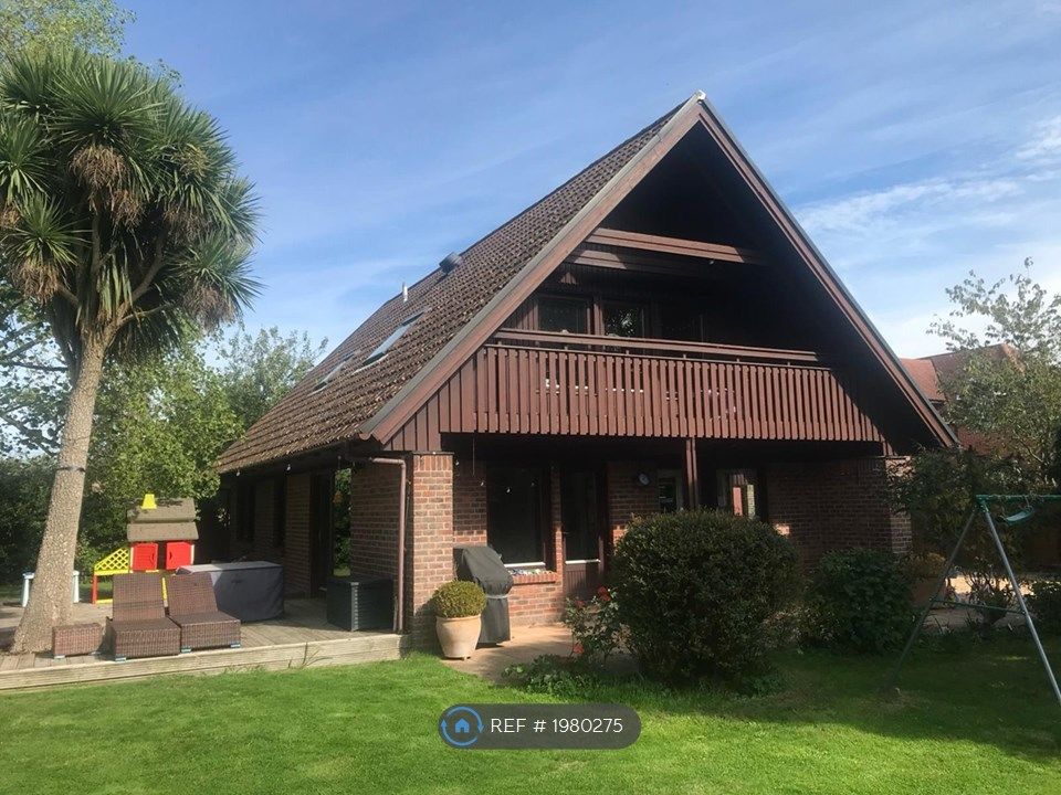 4 bed detached house to rent in Main Road, Nutbourne, West Sussex PO18