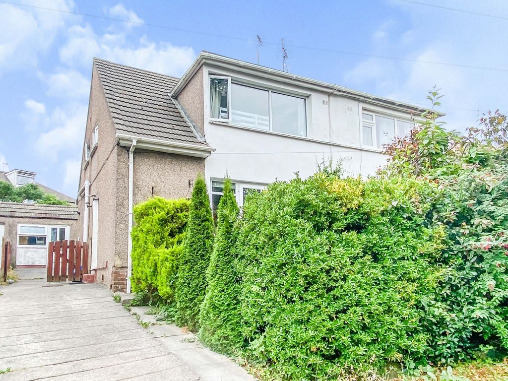 2 bed semidetached bungalow for sale in Byron Avenue, Cefn Glas