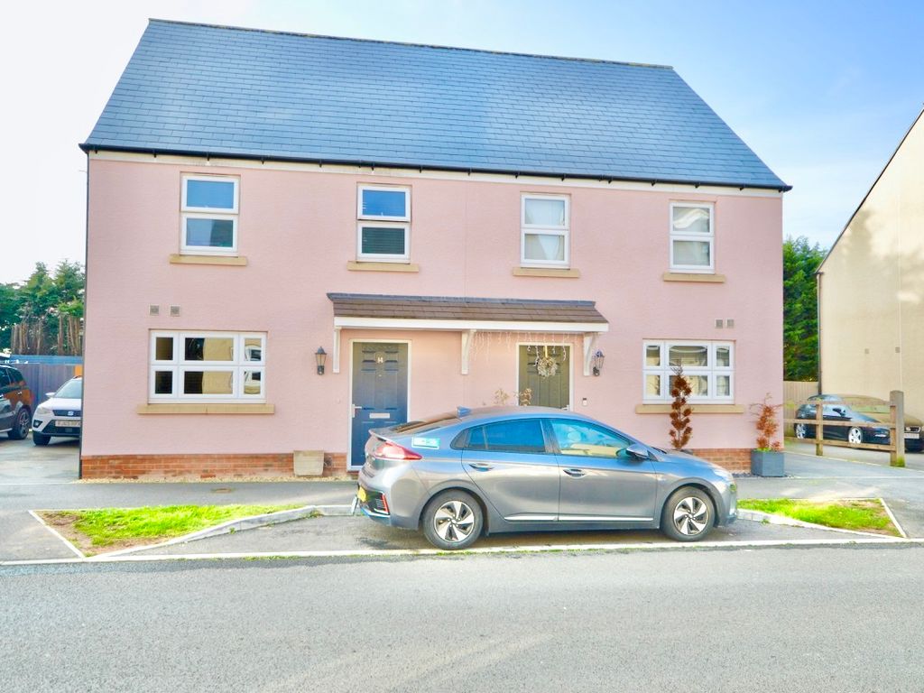 Dutchbarn Lane, Devon, Exeter EX2