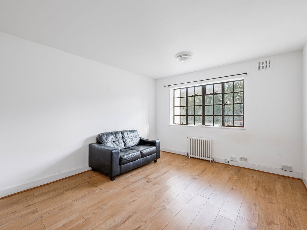5 bed flat for sale in Ealing Village, Ealing W5, £599,990 Zoopla