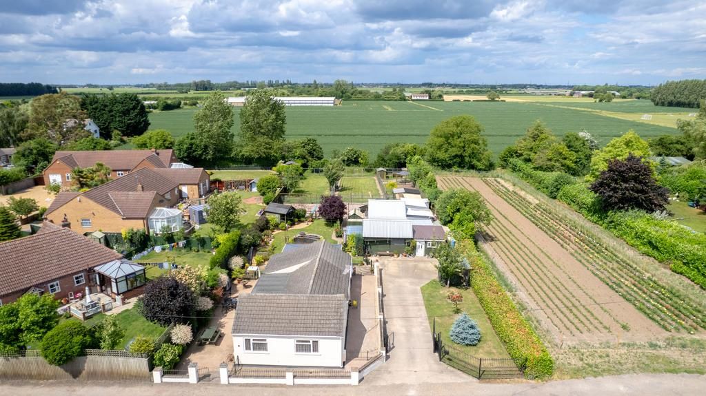 3 bed detached bungalow for sale in Nursery Drive, Wisbech, Cambs PE13