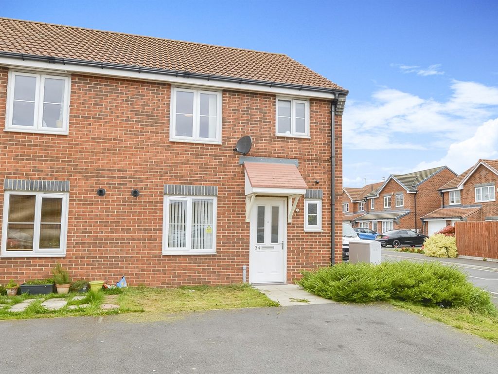 3 bed semidetached house for sale in Bridgewater Court, Middlesbrough