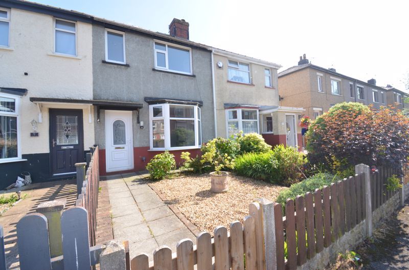 2 bed terraced house to rent in St. Charles Road, Rishton, Blackburn