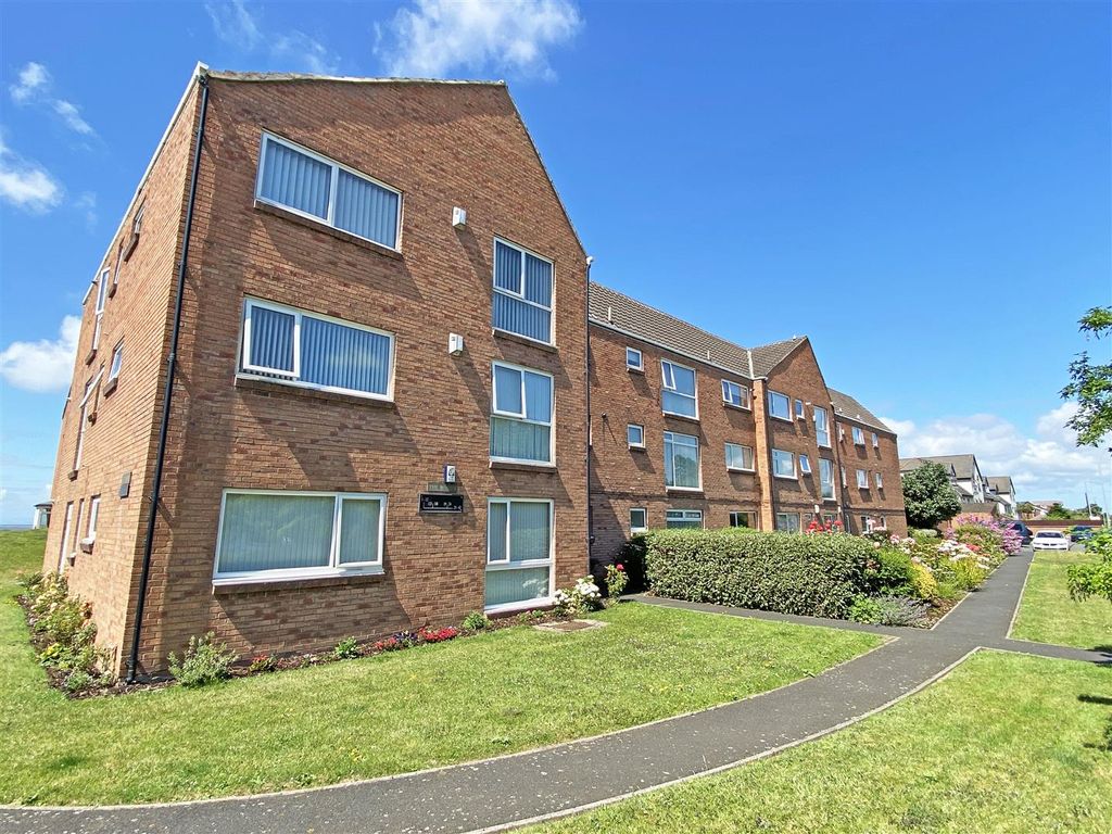 3 bed flat to rent in The Downs, Blundellsands Road West, Blundellsands