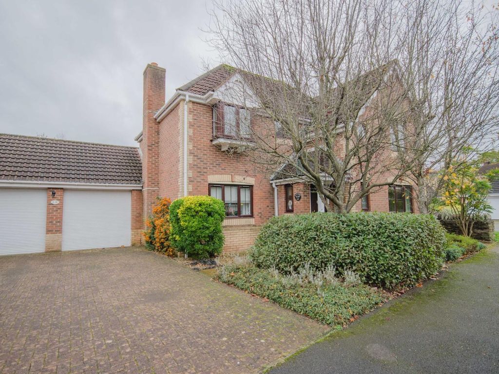 4 bed detached house for sale in Scantleberry Close, Downend, Bristol
