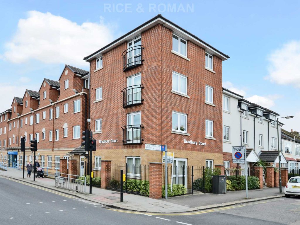 1 bed flat for sale in Bradbury Court, Raynes Park SW20 Zoopla