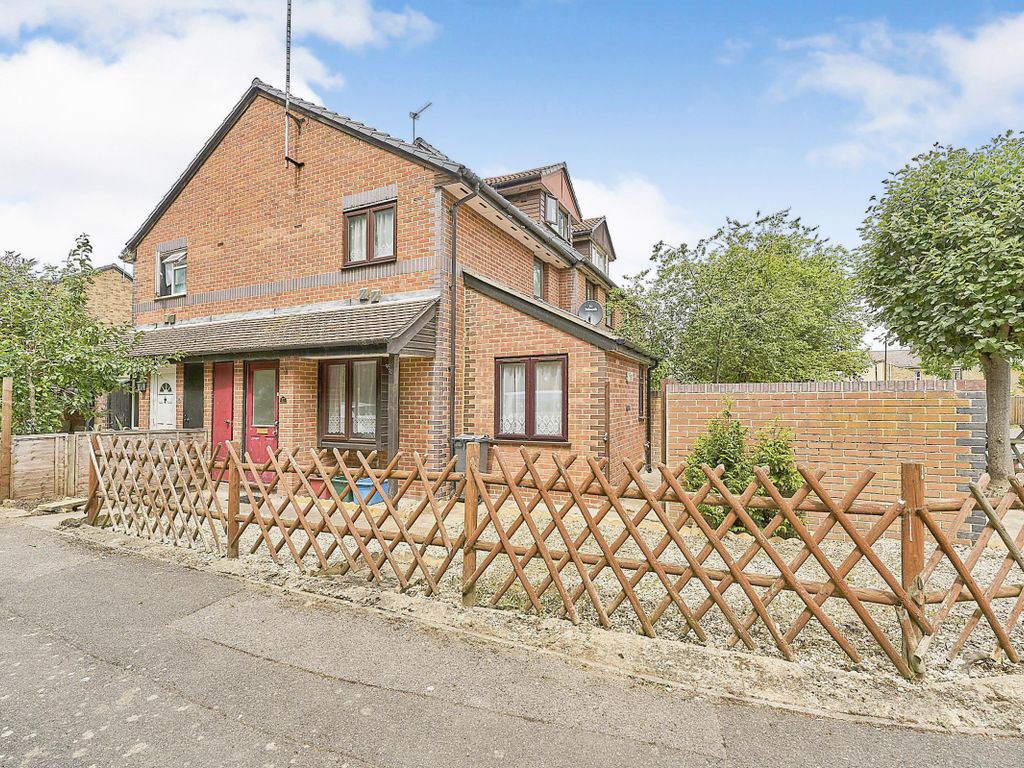 Weavers Close, Isleworth TW7  