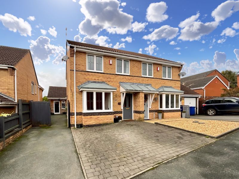 3 bed property for sale in Chatsworth Park Avenue, Hanford, StokeOn