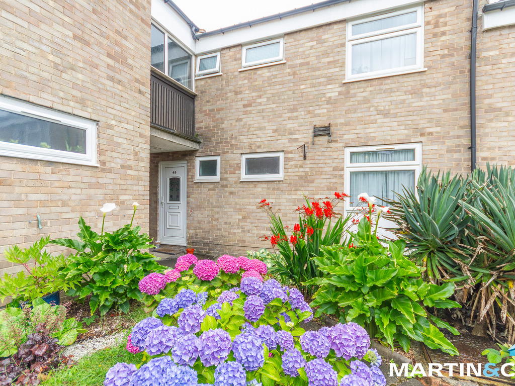 2 bed flat to rent in Leahurst Crescent, Harborne B17, £1,200 pcm Zoopla