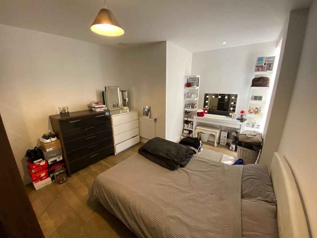 Regiment Hill, London NW7  