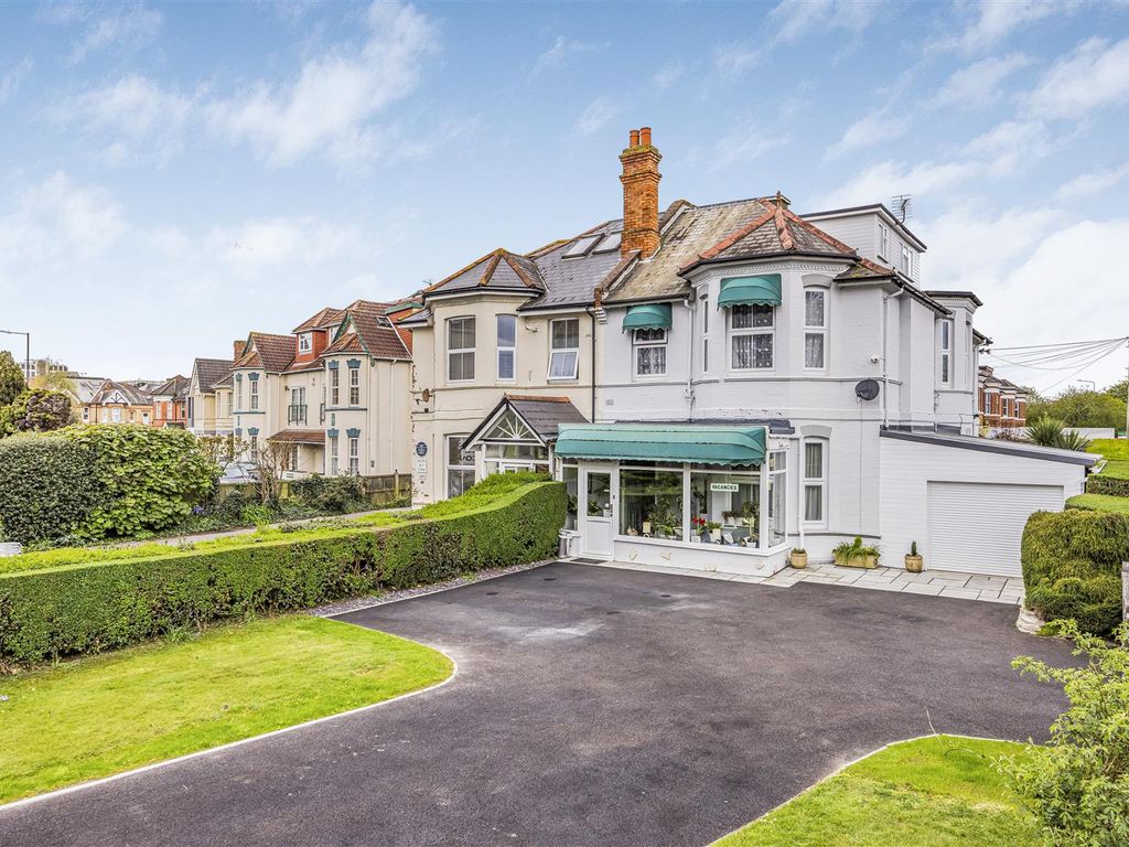 9 bed hotel for sale in Holdenhurst Road, Bournemouth BH8, £650,000