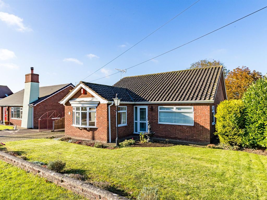 2 bed detached bungalow for sale in Northfield Road, Messingham