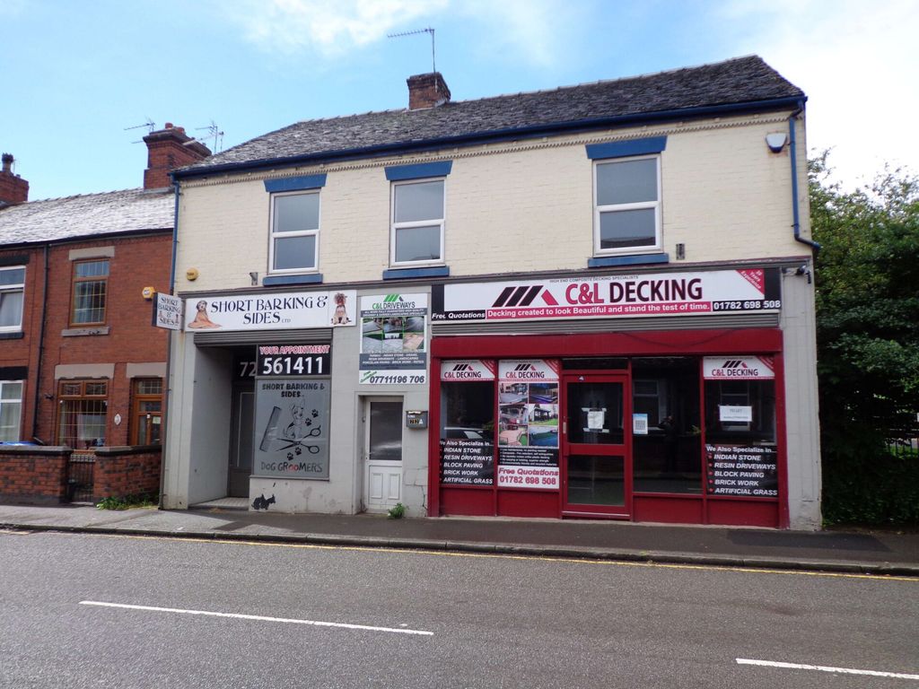 10 bed terraced house for sale in London Road, Chesterton