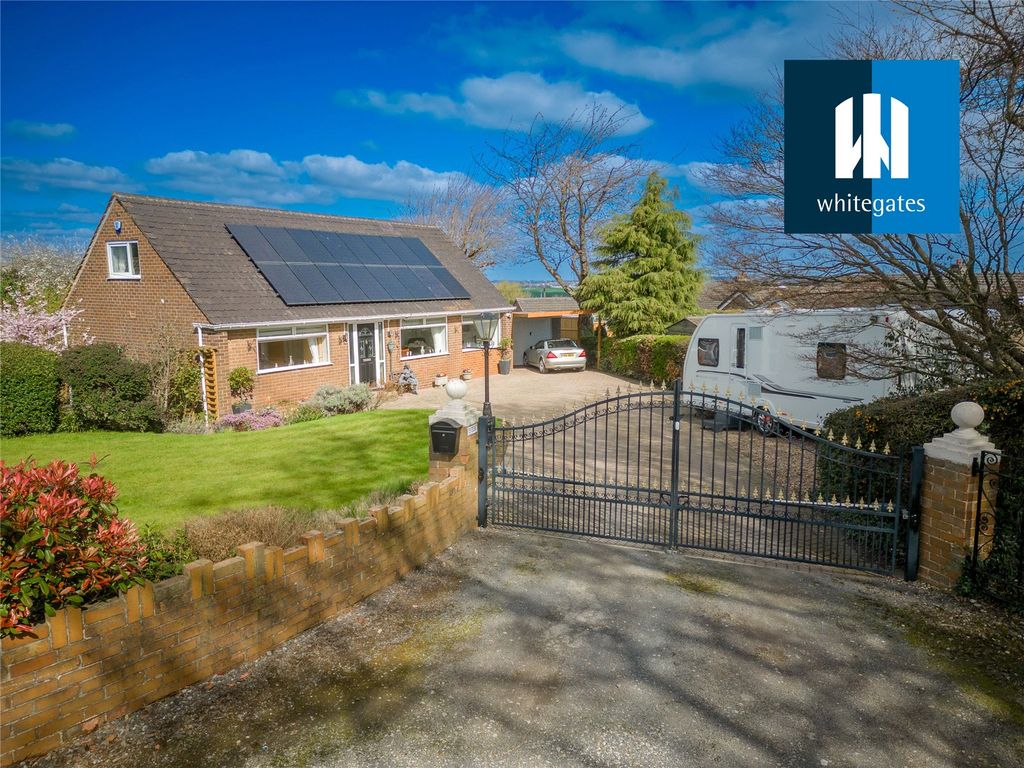 4 bed bungalow for sale in North Walk, Hemsworth, Pontefract, West