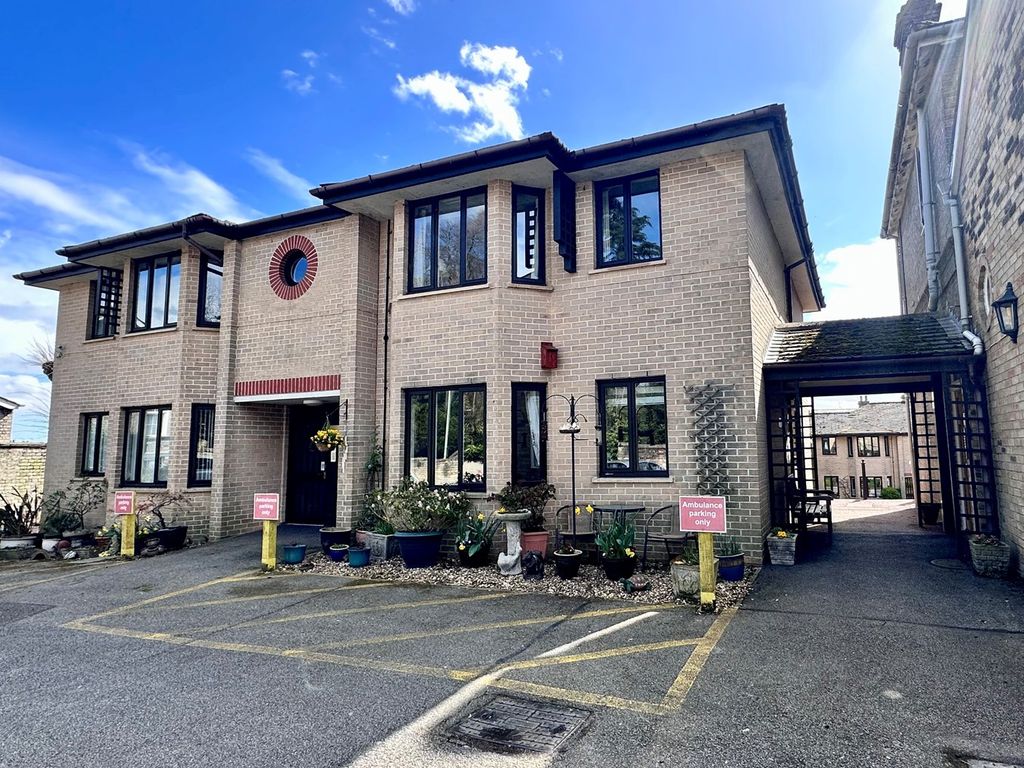 2 bed property for sale in The Grove, Stowmarket IP14 Zoopla