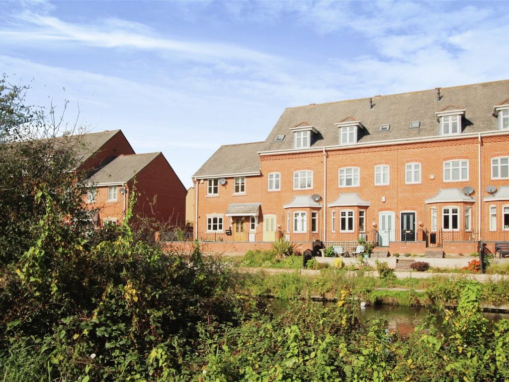 3 bed terraced house for sale in Fen Close, Waterside Grange