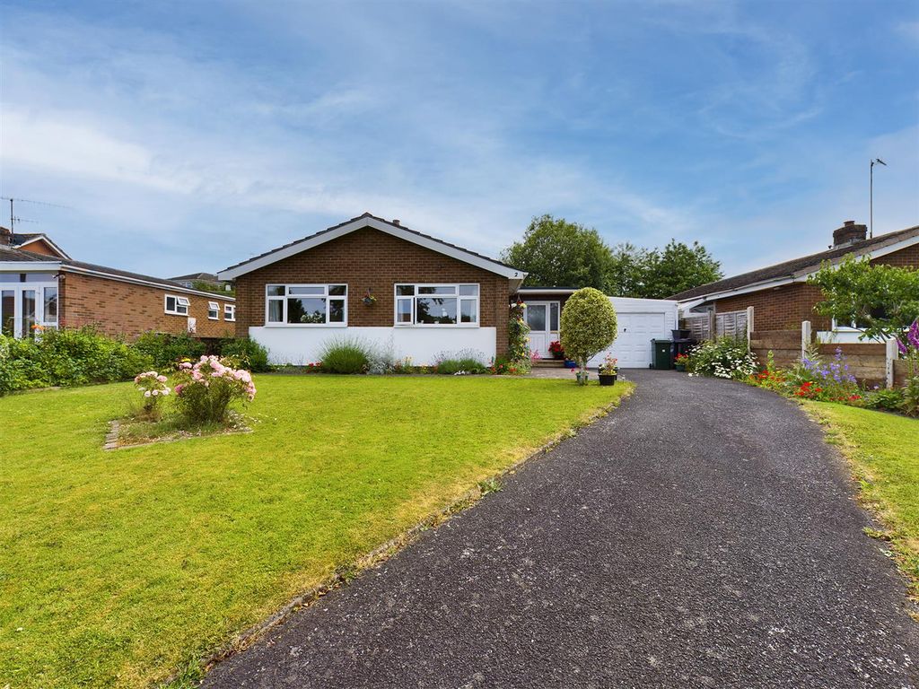 3 bed detached bungalow for sale in Stanton Close, Ludlow SY8 Zoopla
