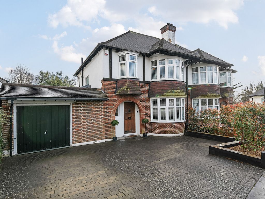 3 bed semidetached house for sale in Carlton Avenue, South Croydon CR2