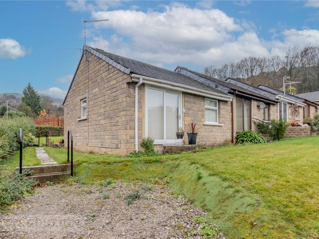 1 bed bungalow for sale in Crowther Close, Slaithwaite, Huddersfield