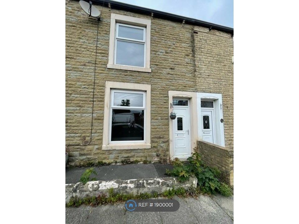 2 bed terraced house to rent in Milton Street, Clayton Le Moors