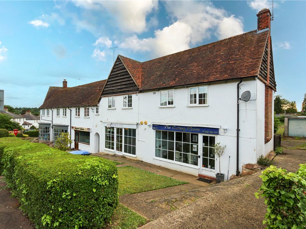 2 bed for sale in Station Road, Digswell, Welwyn