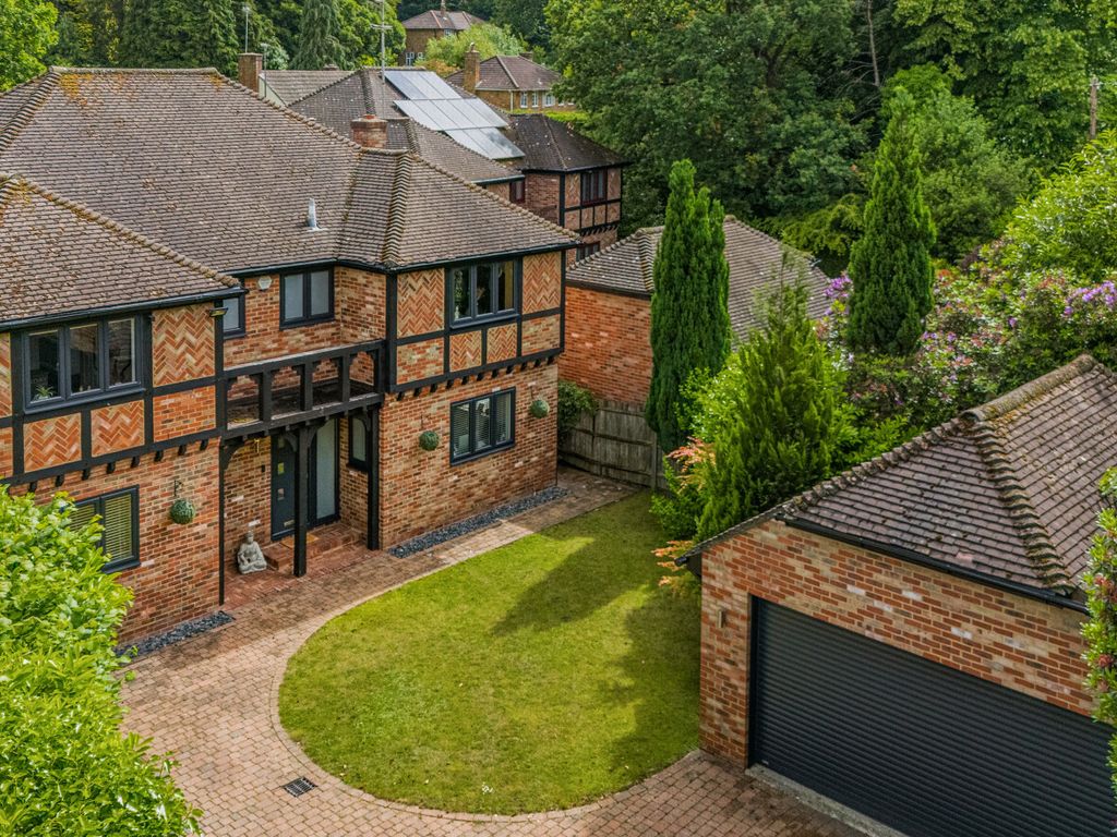 5 bed detached house for sale in Church Hill, Camberley, Surrey GU15, £