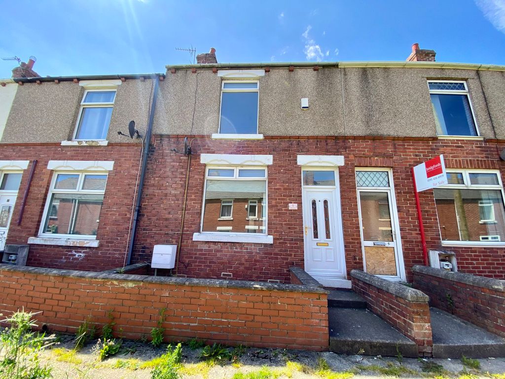2 bed terraced house to rent in Sea View, Easington, Peterlee SR8, £600