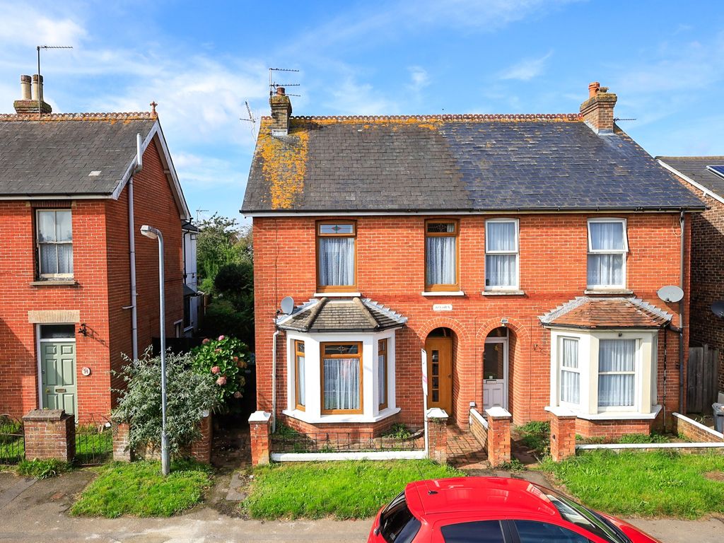 3 bed semidetached house for sale in Ersham Road, Hailsham BN27, £