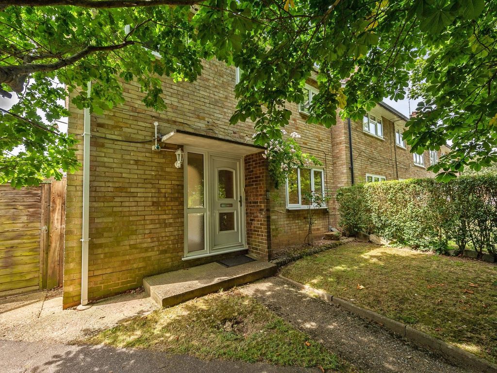 3 bed end terrace house to rent in Sewells, Welwyn Garden City AL8 Zoopla