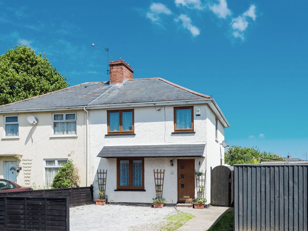 3 bed semidetached house for sale in Laburnum Road, Swindon SN2 Zoopla