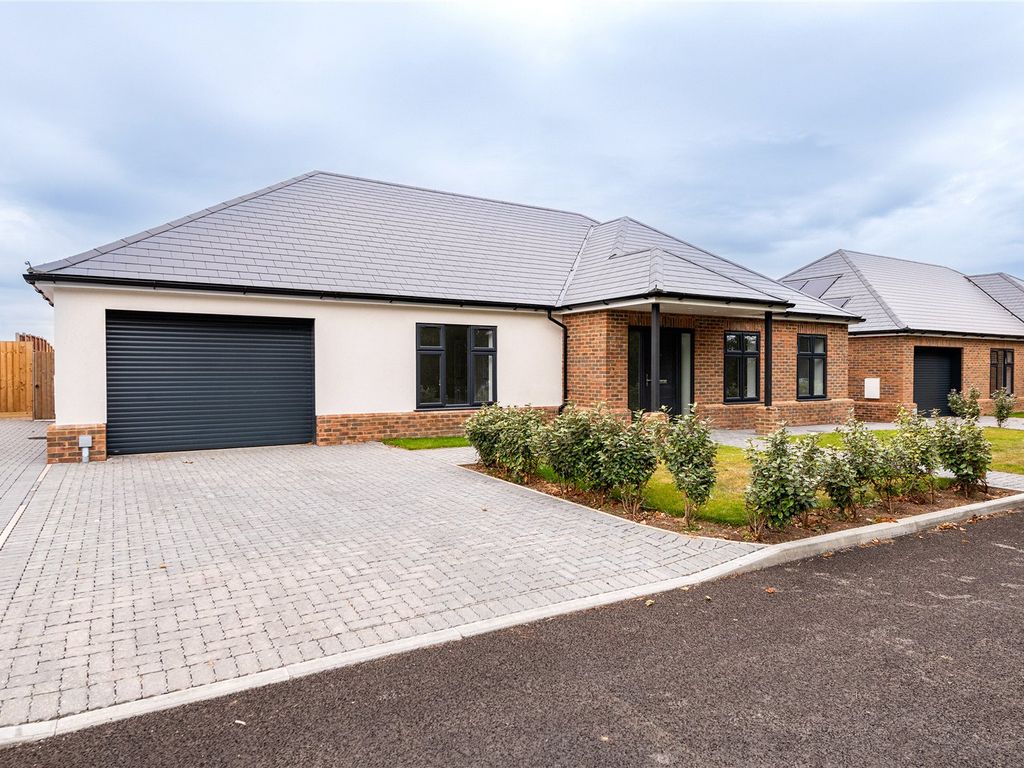 3 bed bungalow for sale in Chequers Road, Minster On Sea, Sheerness