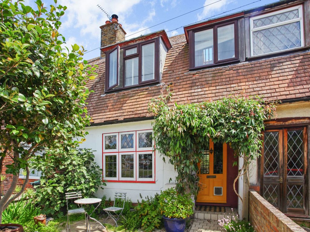 2 bed terraced house for sale in Cornwallis Circle, Whitstable CT5, £