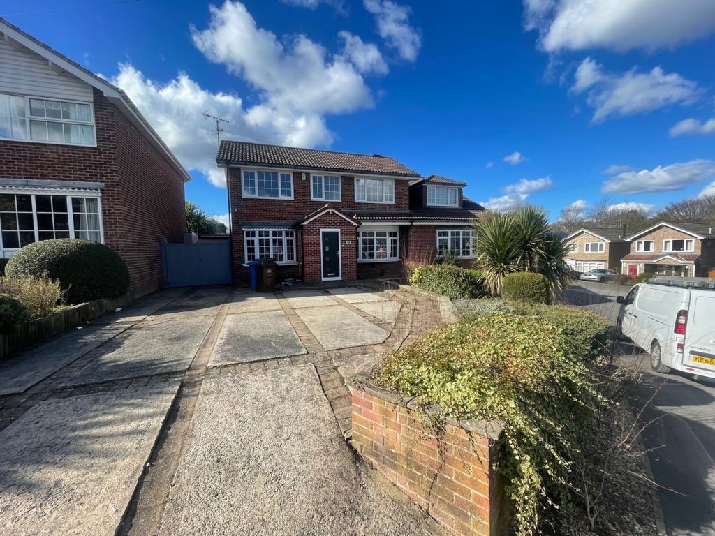 4 bed detached house to rent in Stanley Road, Chapeltown, Sheffield S35