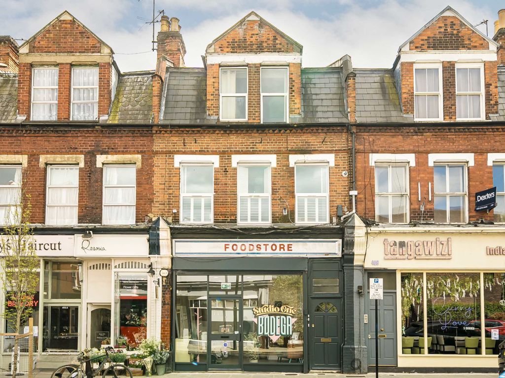 2 bed flat for sale in Richmond Road, Twickenham TW1, £550,000 Zoopla