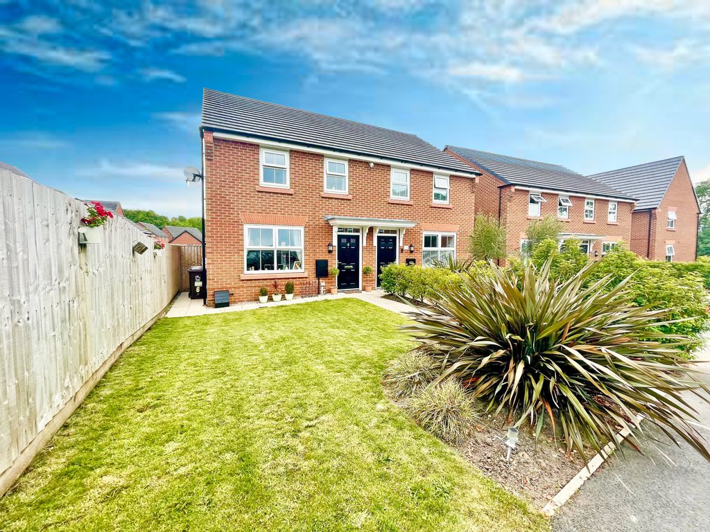 3 bed semidetached house for sale in Normanby Close, Preston PR4 Zoopla