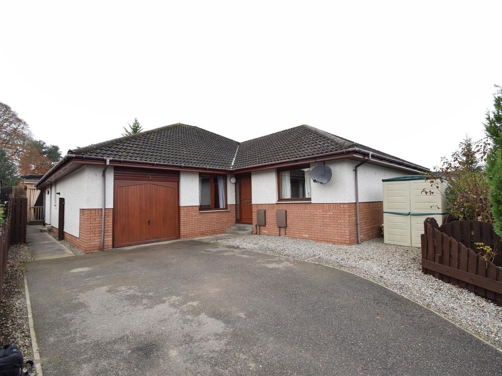 5 bed detached bungalow for sale in Boswell Road, Inverness IV2, £