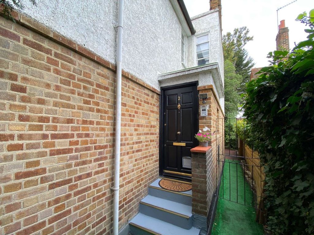 3 bed for sale in 2 Ellesmere Road, Chiswick, London W4, £