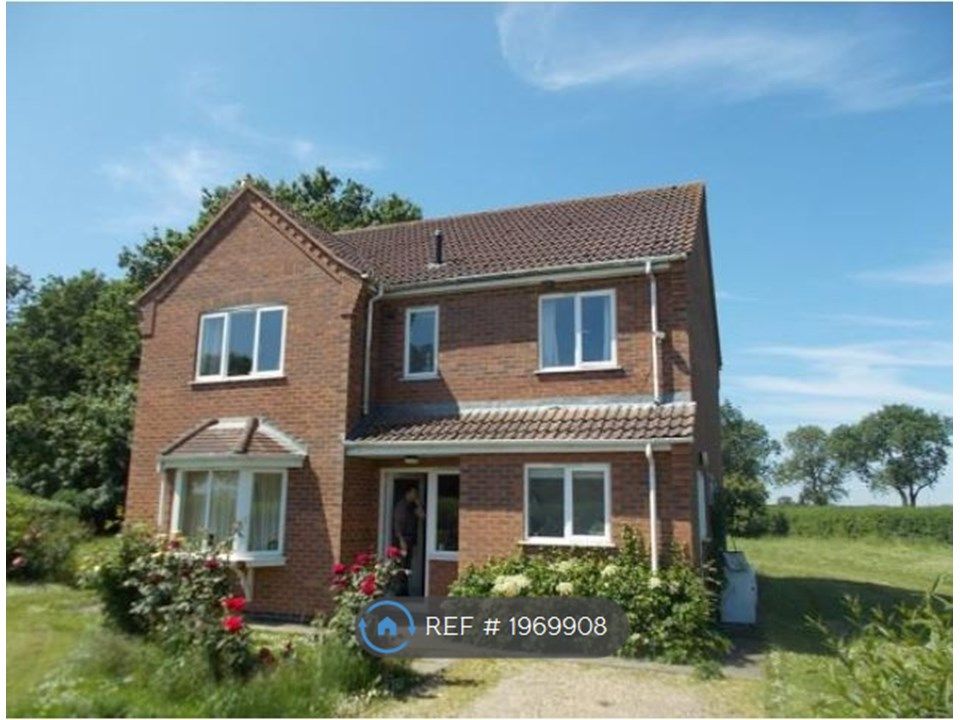 4 bed detached house to rent in Holbeach St. Marks, Holbeach, Spalding
