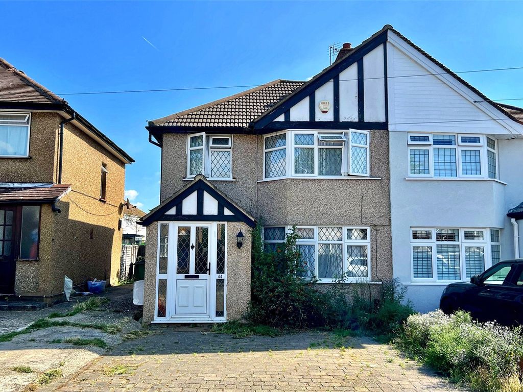 3 bed semidetached house for sale in Windsor Road, Harrow HA3 Zoopla