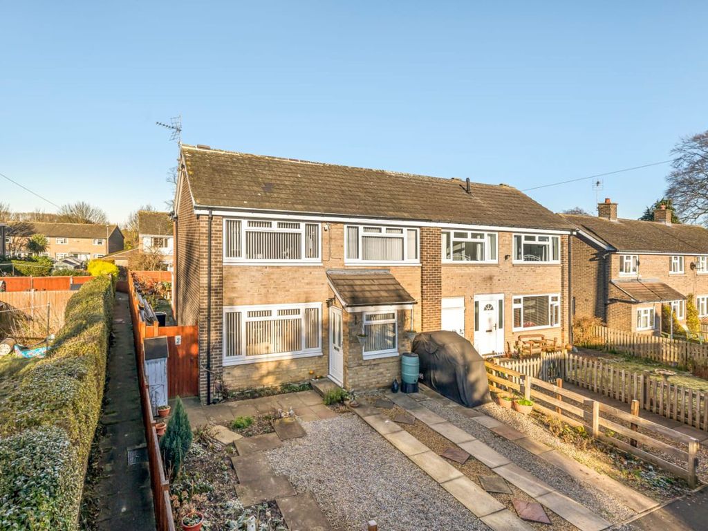 3 bed semidetached house for sale in Chestnut Grove, Boston Spa